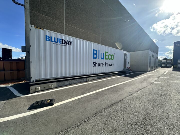 The BluEco® Shorepower system at the Port of Stavanger marks a modern and powerful step toward greener port operations. Compact yet highly capable, the system is housed in a 40-foot container and features three independent shore power units, enabling simultaneous electricity supply to three quay locations.